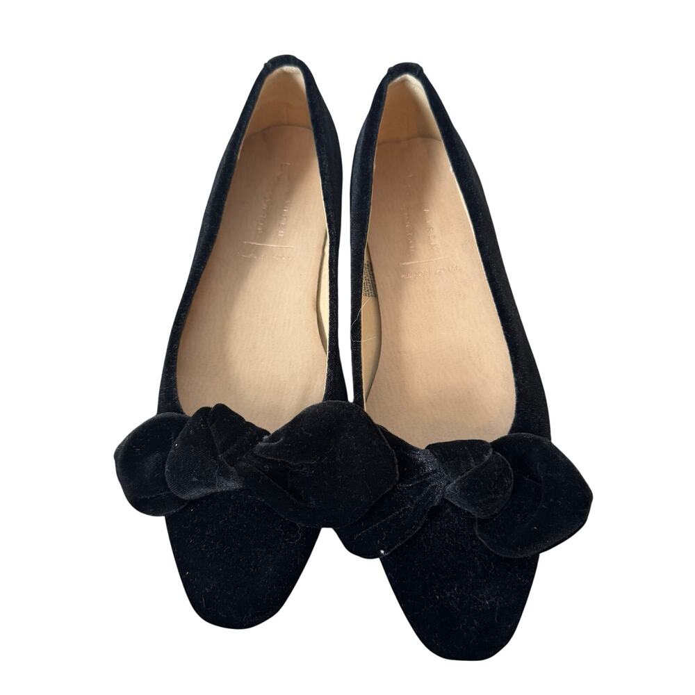 Lauren Conrad Black velvet bow flats